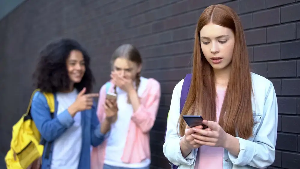 Redes sociales y salud mental: los riesgos silenciosos para los adolescentes